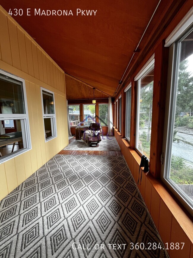 Building Photo - 430 E Madrona Pkwy