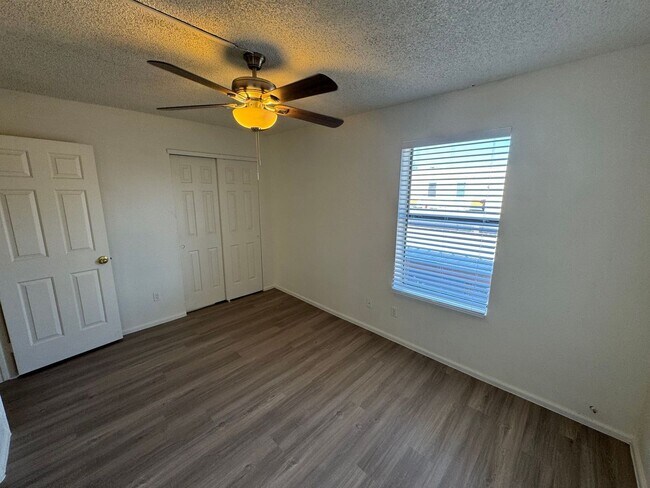 Building Photo - 18239 N 40th St