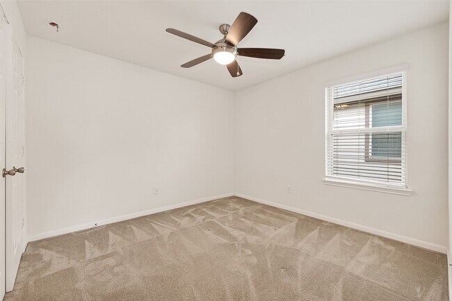 Building Photo - 28407 Bobcat Bayou Dr