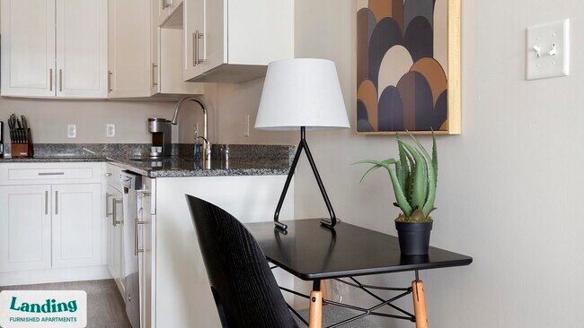 Building Photo - 2 Trl Run