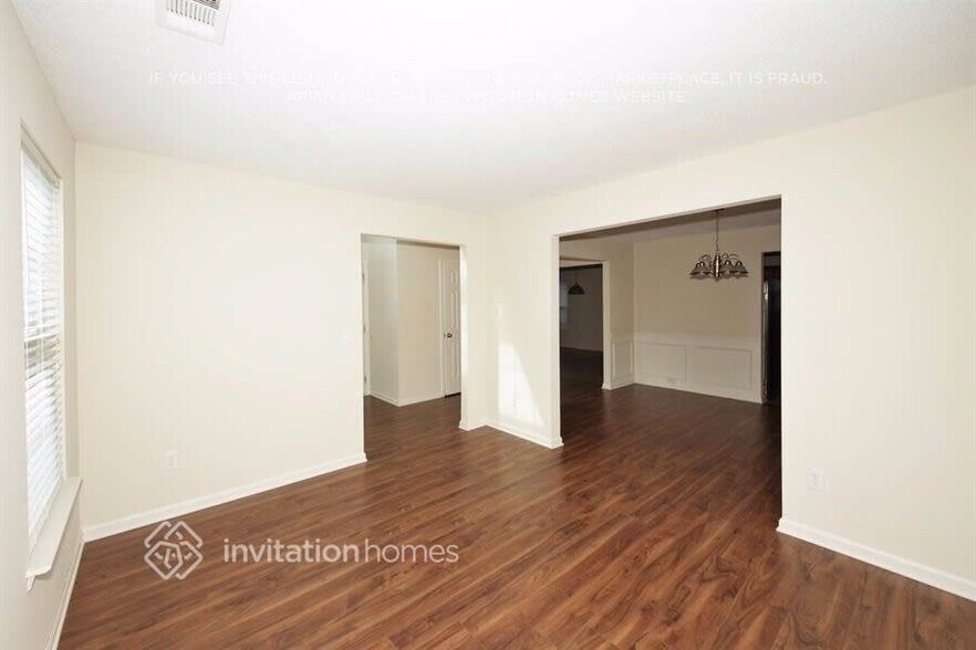 Building Photo - 4838 Bryant Dr