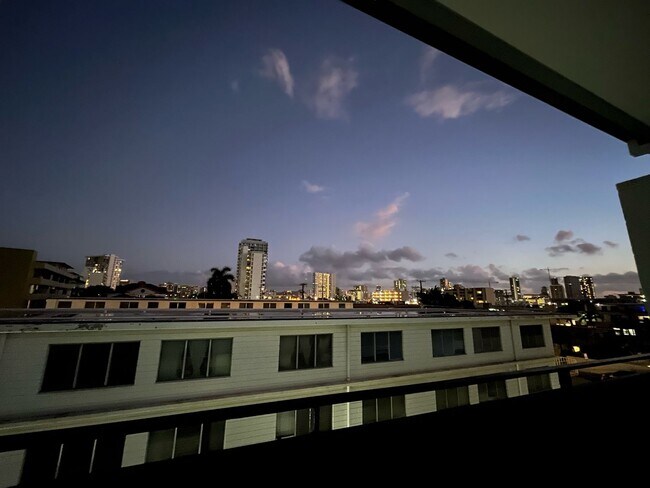 Building Photo - Available on 8/1/25, 620 soft, 2 bedrooms,...