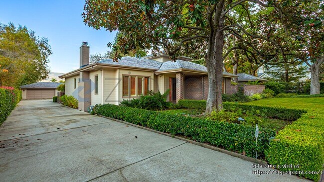 Building Photo - 16000 Greenwood Rd