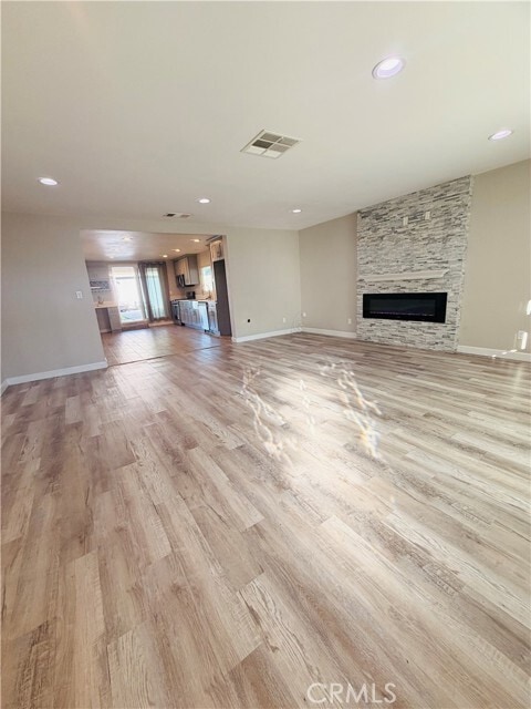 Building Photo - 18631 Warren Ave