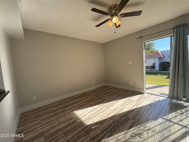 Building Photo - 6814 N 35th Ave