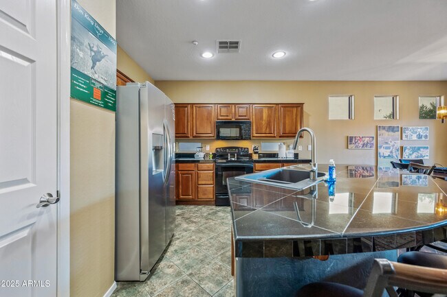 Building Photo - 12417 W Alyssa Ln