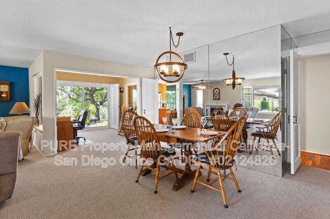 Building Photo - 12576 Oaks N Dr