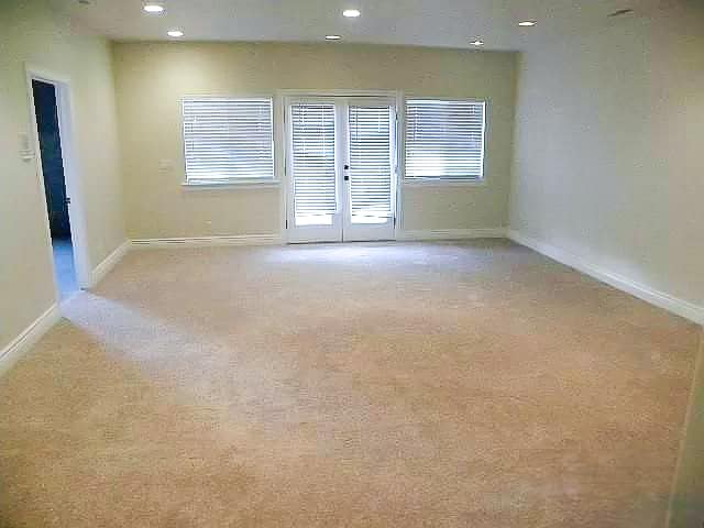 Building Photo - 1377 E 300 N