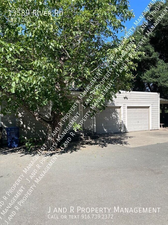 Building Photo - 13589 River Rd