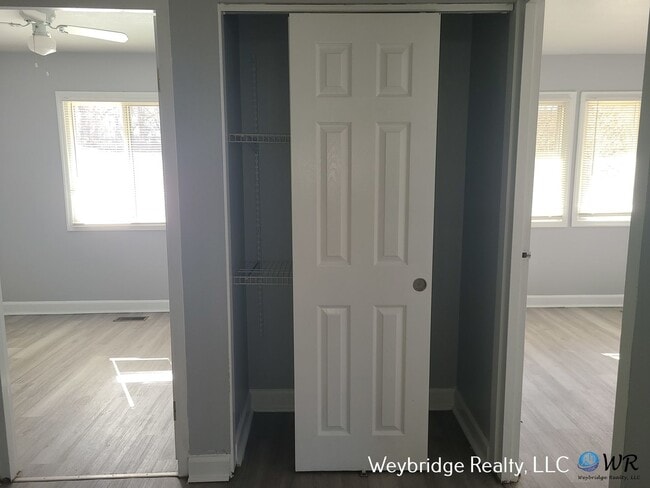 Building Photo - Charming 3-Bedroom Ranch with Private Yard & Garage in Northbrook/Colerain Township