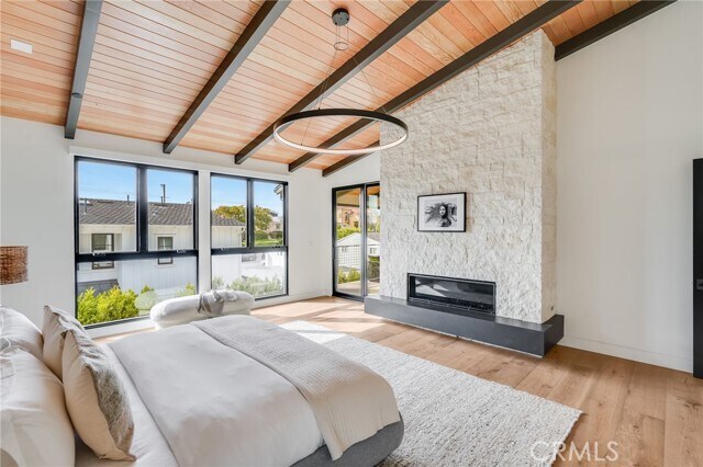 Building Photo - 427 Santa Ana Ave