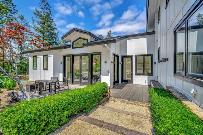 Building Photo - Welcome to Your Luxurious Napa Valley Retr...