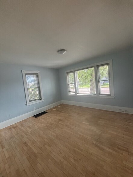 Building Photo - 1111 Chestnut St