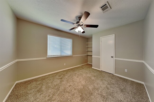 Building Photo - 5711 Deer Timbers Trail