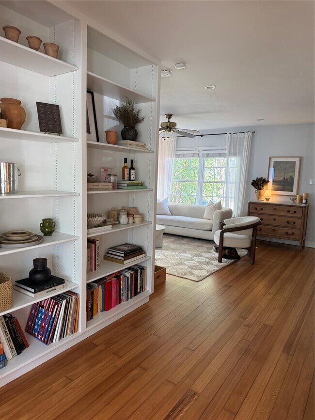 Building Photo - 4000 Ramsey Ave