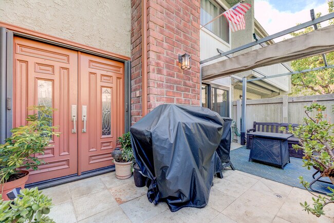 Building Photo - 1405 Goodman Ave