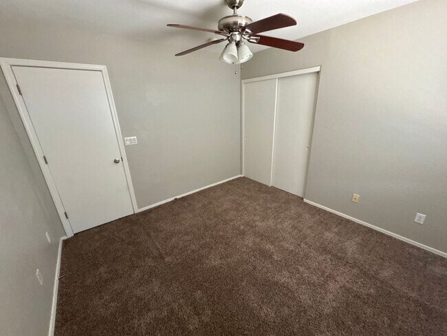 Building Photo - 4 Bedroom - 2.5 Bath - 2310 Sq Ft