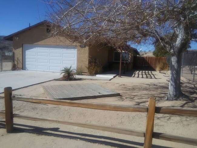 Building Photo - COMING SOON!Three Bedroom 2 Bath Available...