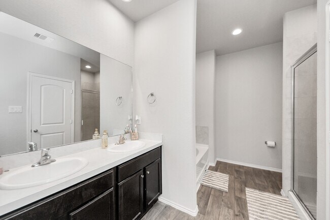 Building Photo - 21303 Bellaria Summit Trail