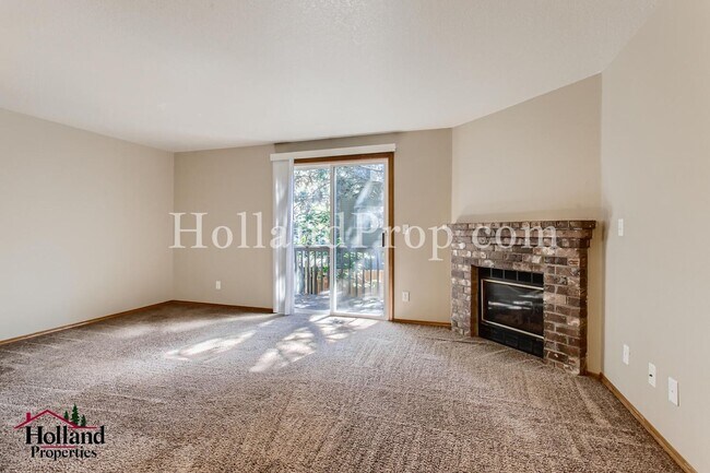 Building Photo - 15470 SW Donna Ct