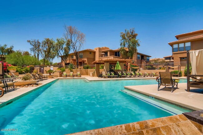 Building Photo - "Spacious 2-Bed, 2-Bath Condo Retreat in Scottsdale's Prime Location - 1,146 Sq Ft of Comfort!"