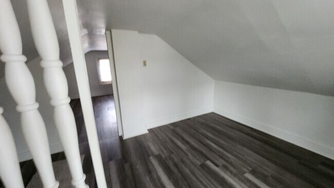 Building Photo - 1127 Liberty St