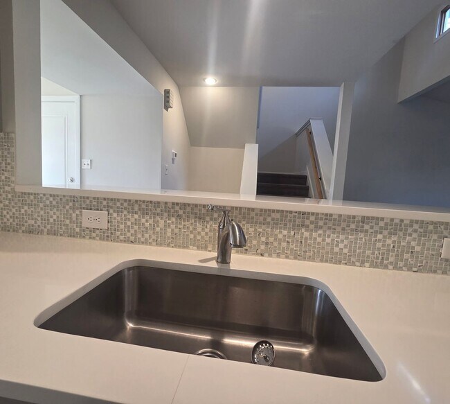 Building Photo - Desirable South Whitehall Township Townhome