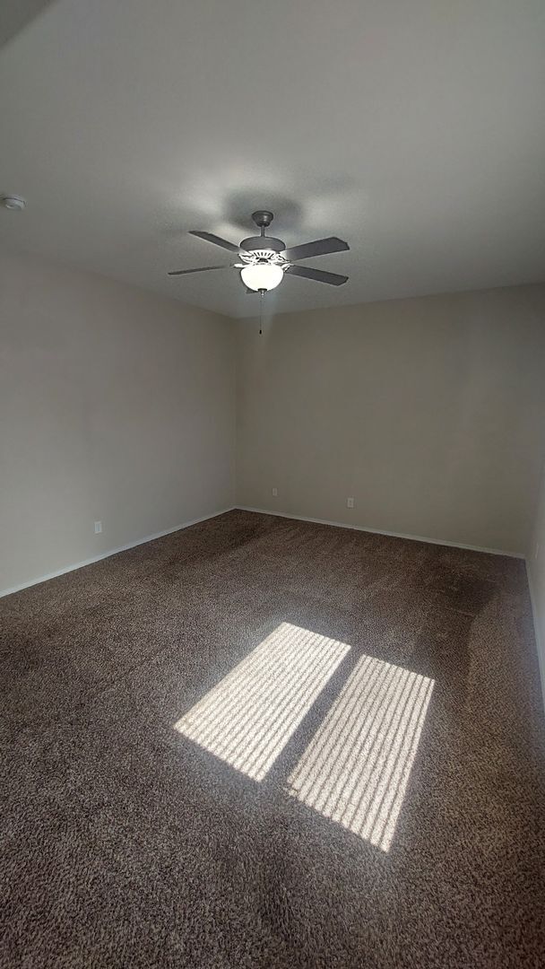 Building Photo - Backyard Oasis!!!  Beautiful 4 bedroom 2.5 bathroom 2 story home on corner lot!