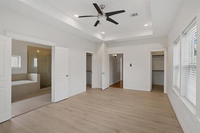 Building Photo - 5743 Kansas St