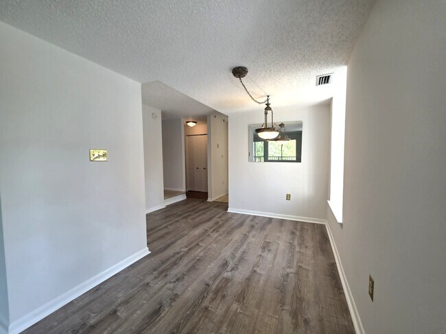 Building Photo - 231 Canal Park Dr