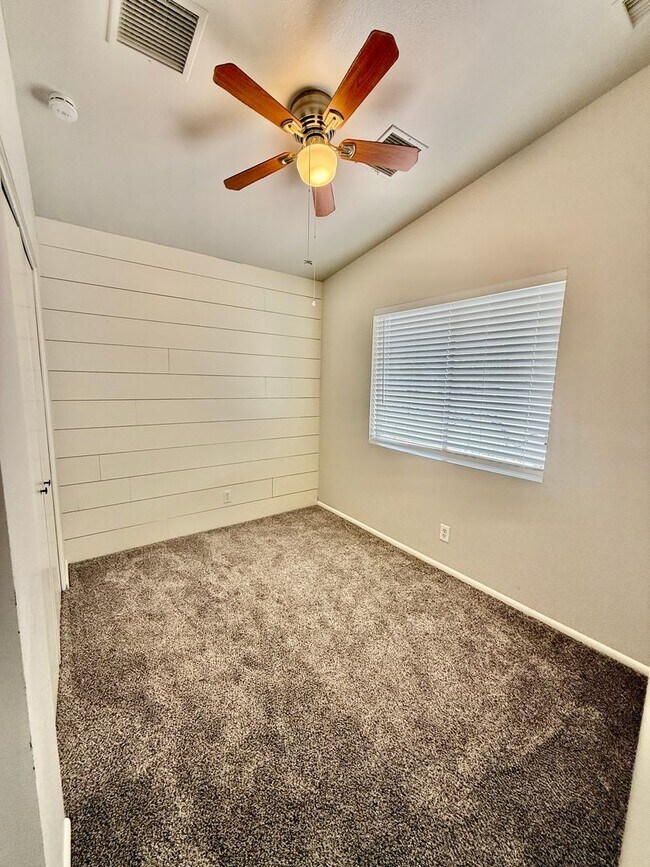 Building Photo - Pet-Friendly 4-BR Home in Santa Clara with RV Parking