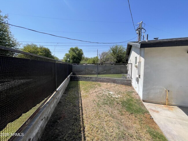 Building Photo - 3416 N 37th St