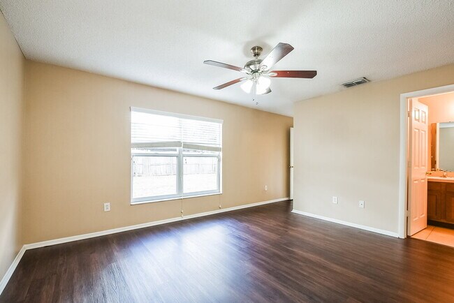 Building Photo - 3072 Natoma Way