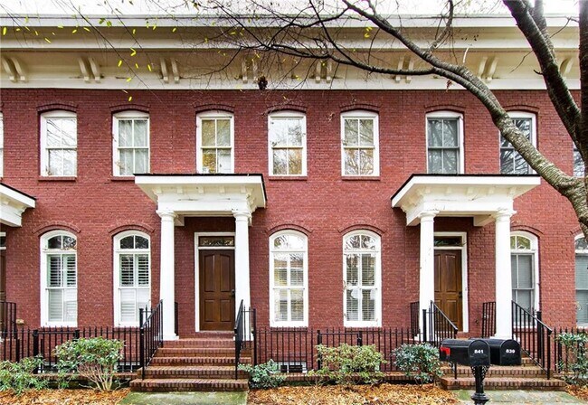 Primary Photo - 841 Inman Vlg Pkwy NE