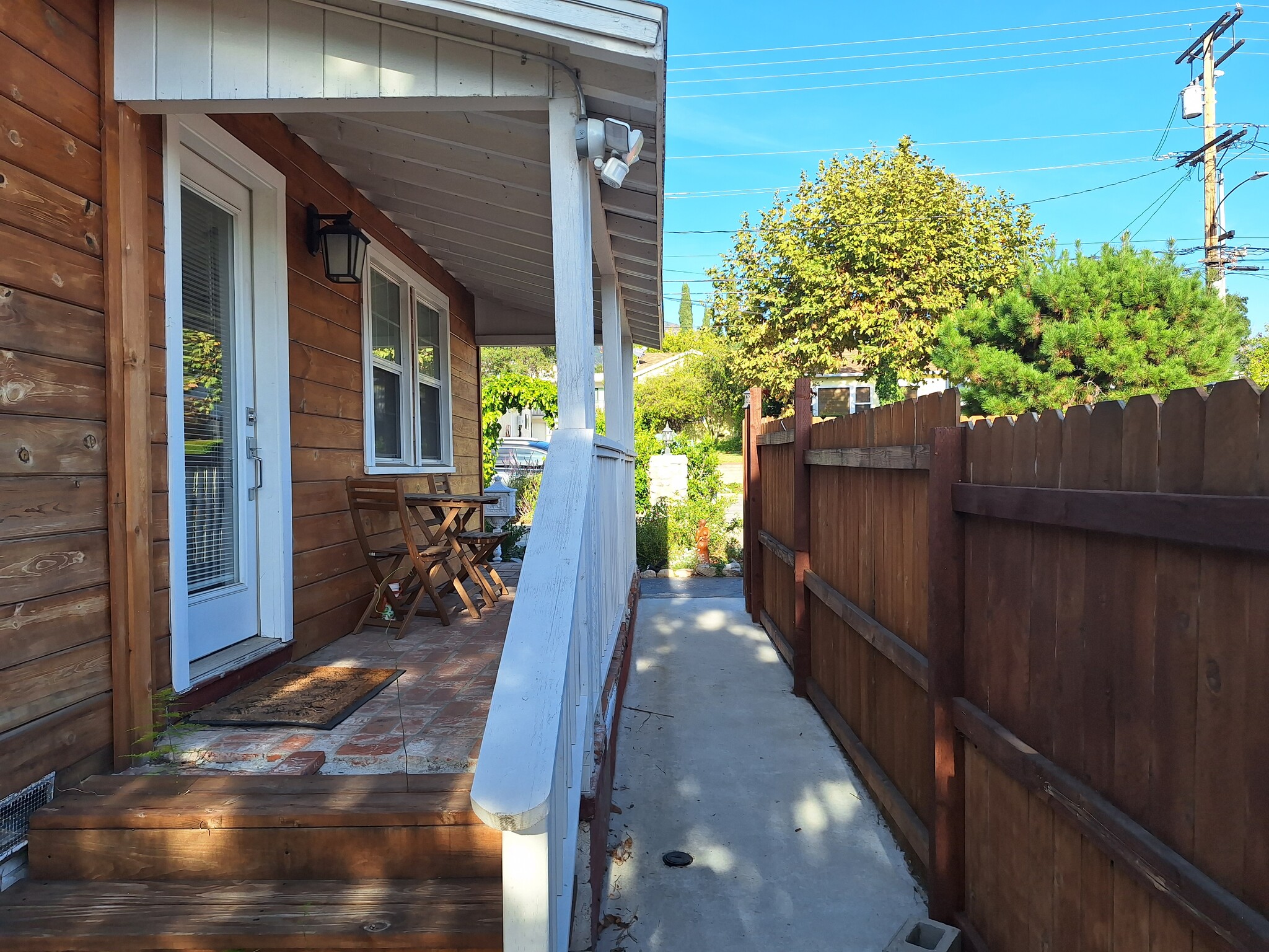 Building Photo - 2636 Hermosa Ave
