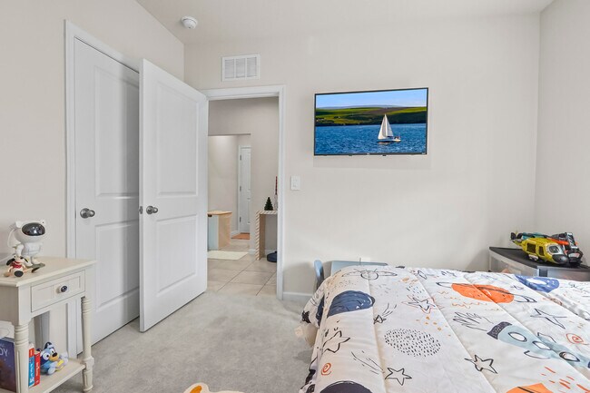 Building Photo - 309 Raspberry Rd