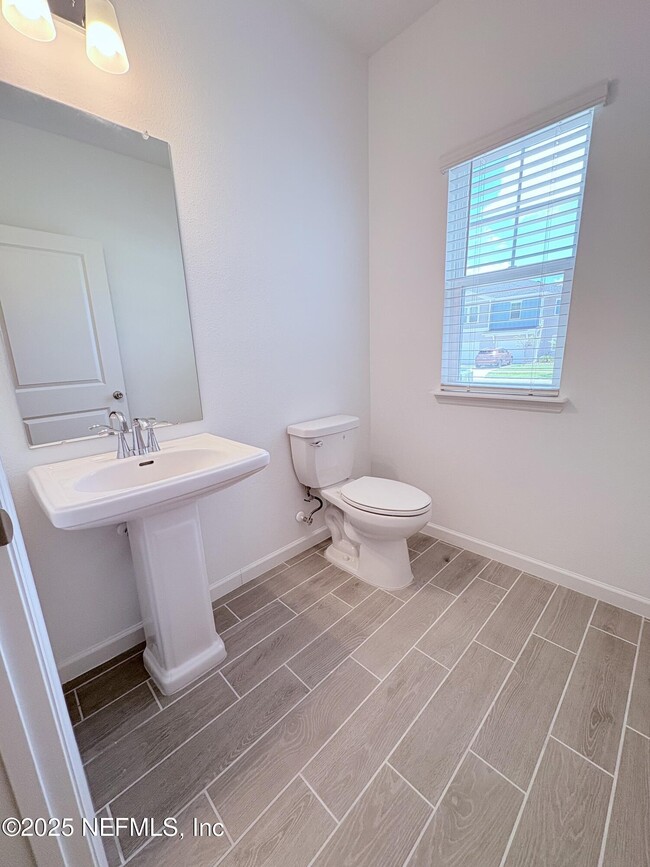 Building Photo - 2229 Windward Cay Ln