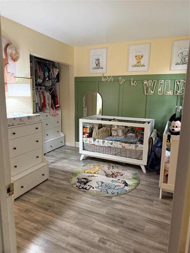 Building Photo - 7355 Woodmont Terrace