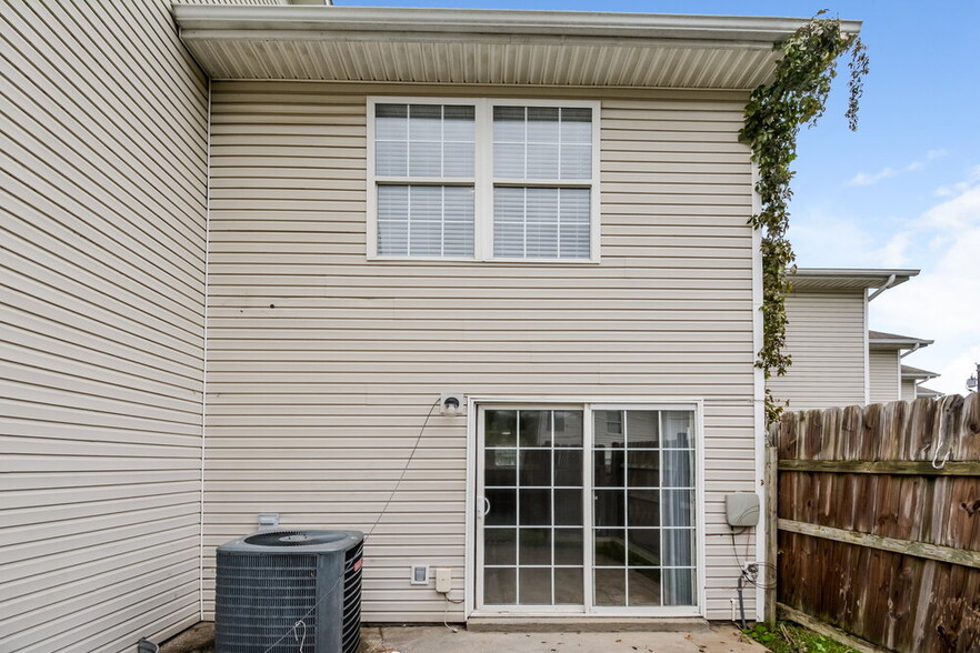 Building Photo - 4080 Nir Shreibman Blvd