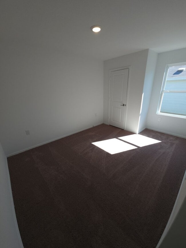 Building Photo - SA- Texas A&M Area / Vida Subdivision