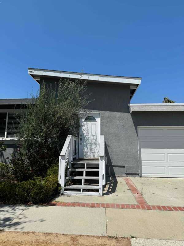 Building Photo - 17212 Amie Ave