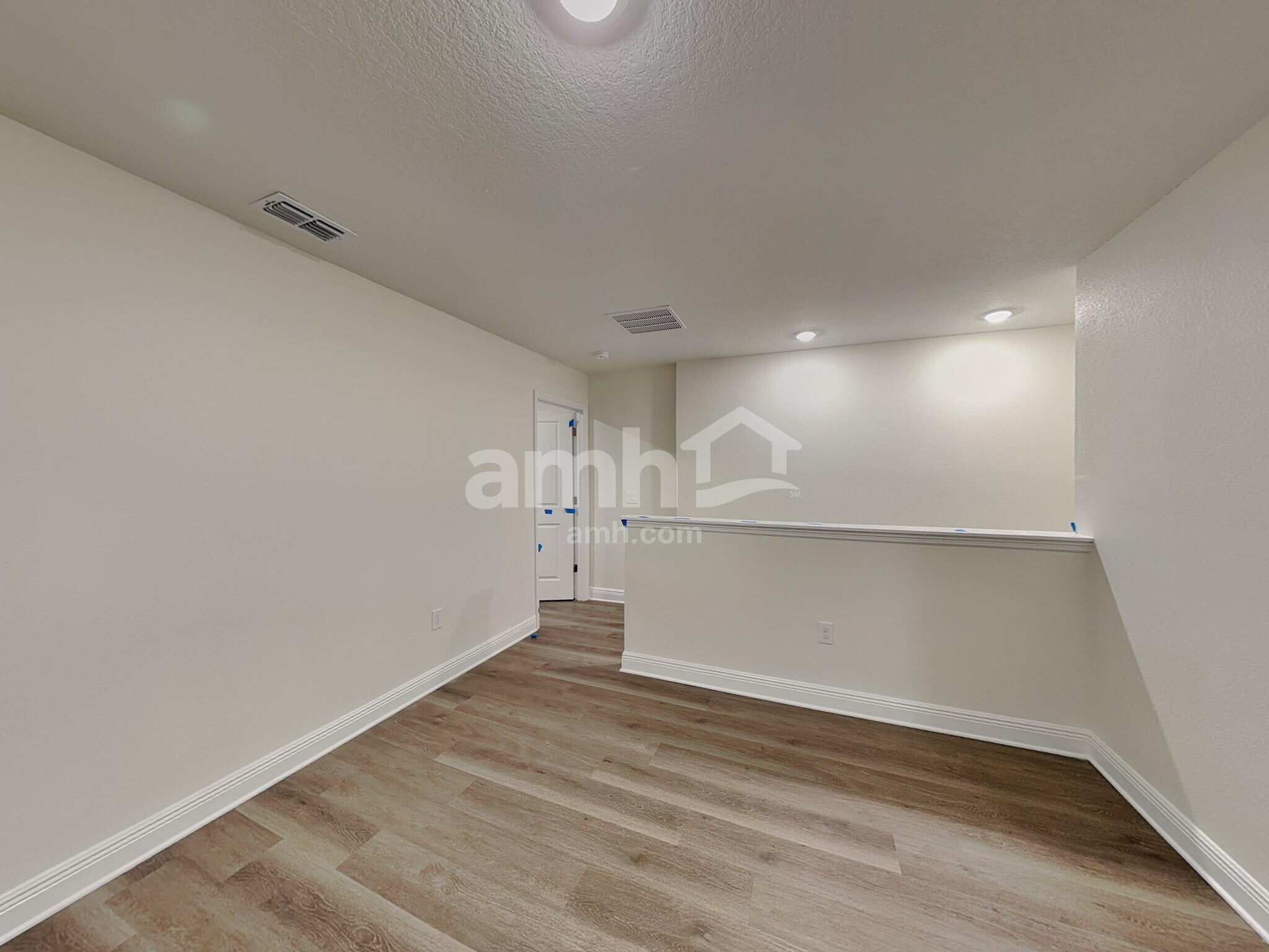 Building Photo - 5958 Sycamore Pl St