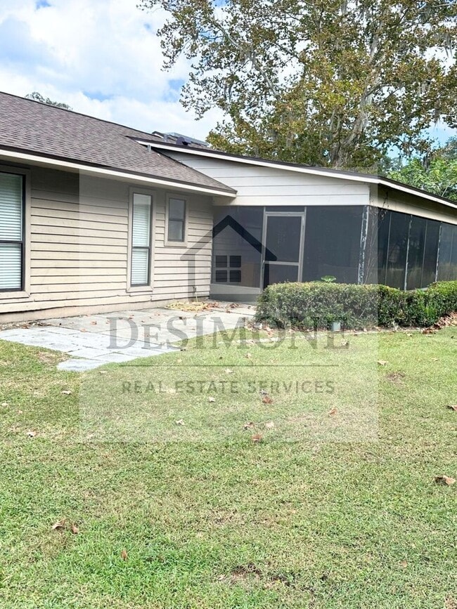 Building Photo - Mostly Furnished 3BR, 2BA House SW Ocala