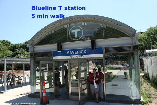 Building Photo - 27 Lexington St