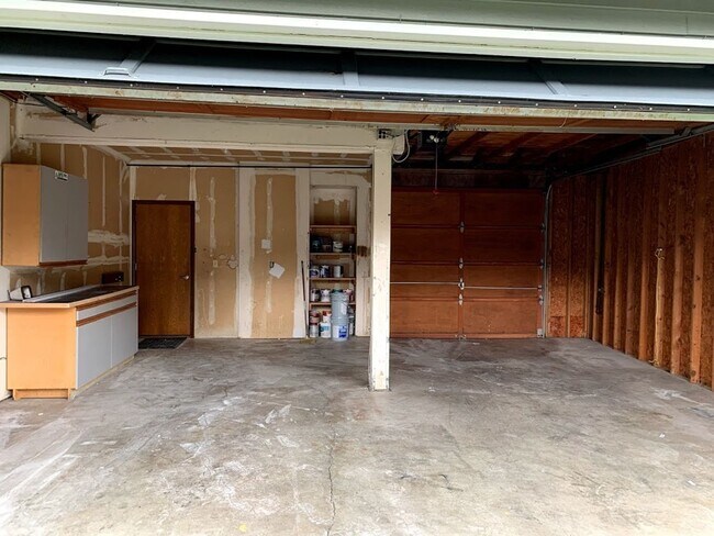 Building Photo - Issaquah 4 bd 3 bath single family house f...