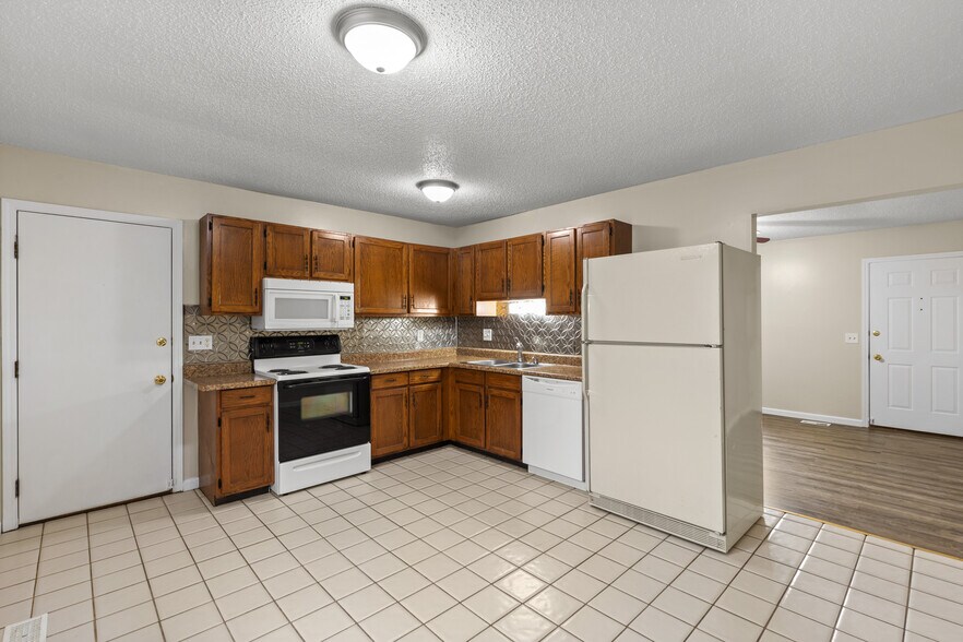 Building Photo - 1309 Trading Post Ln