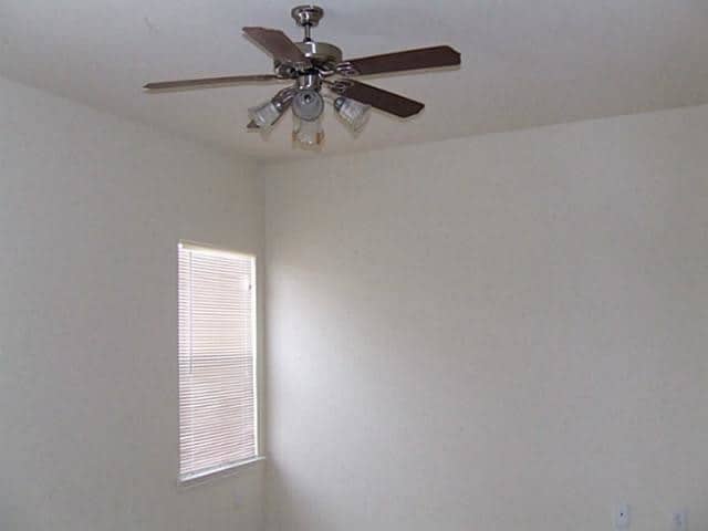 Building Photo - 424 Blake Ln