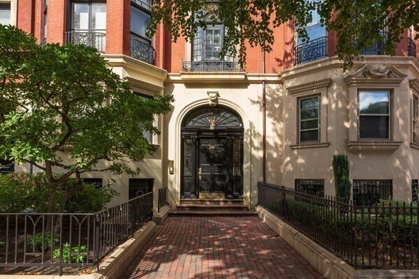 Primary Photo - 244 Beacon St