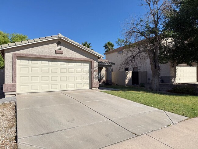 Building Photo - REMODELED 3 Bedroom 2 Bathroom EAST MESA HOME NO CARPET