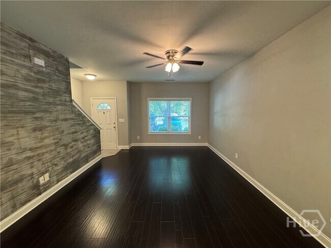 Building Photo - 1270 Binghampton Cir
